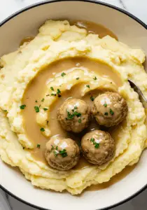 One Pot Mashed Potatoes with Meatballs & Gravy