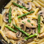 Creamy Mushroom and Asparagus Chicken Pasta